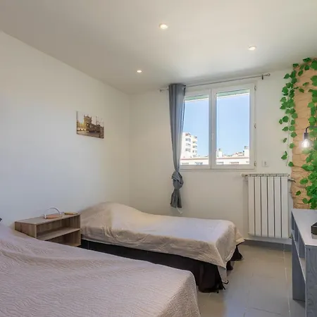 Apartmán 57m² Neuf Proche Du Centre Parking *
